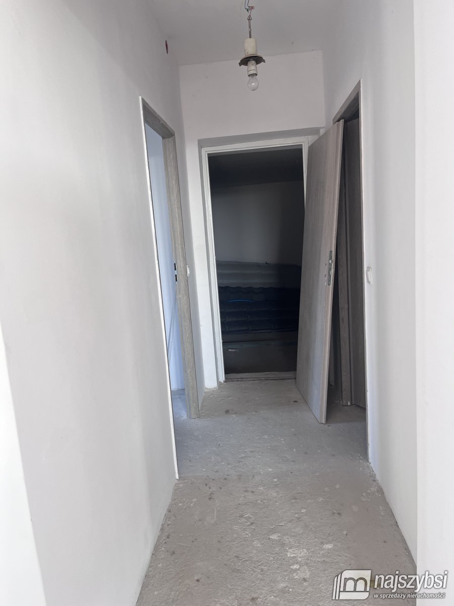 Batowo- dom wolnostojący z garażem (7)