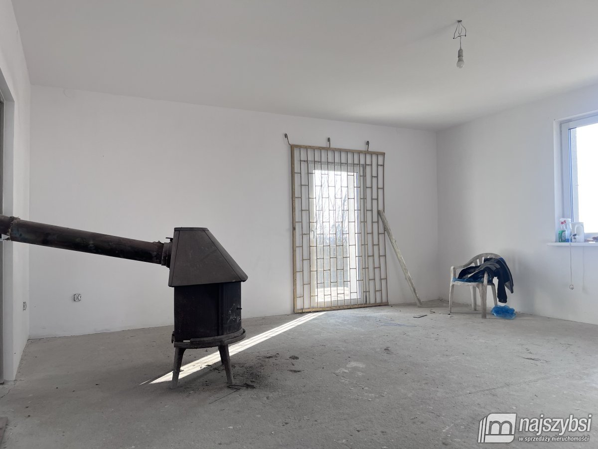 Batowo- dom wolnostojący z garażem (8)