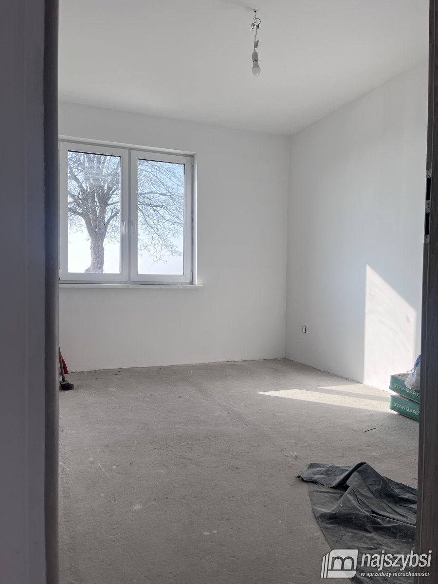 Batowo- dom wolnostojący z garażem (9)