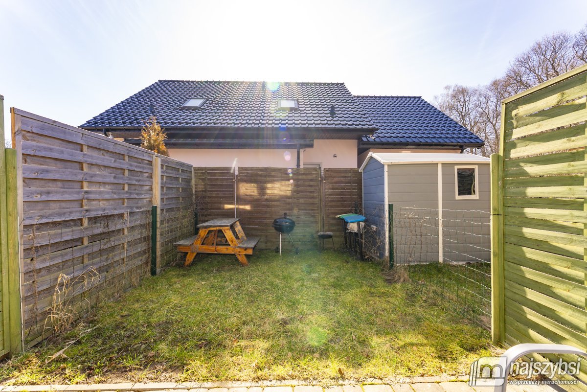 USTRONIE MORSKIE-DOMEK Z OGRÓDKIEM 500m OD PLAŻY ! (14)