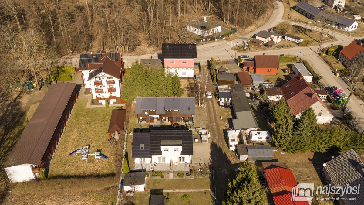 USTRONIE MORSKIE-DOMEK Z OGRÓDKIEM 500m OD PLAŻY ! (17)