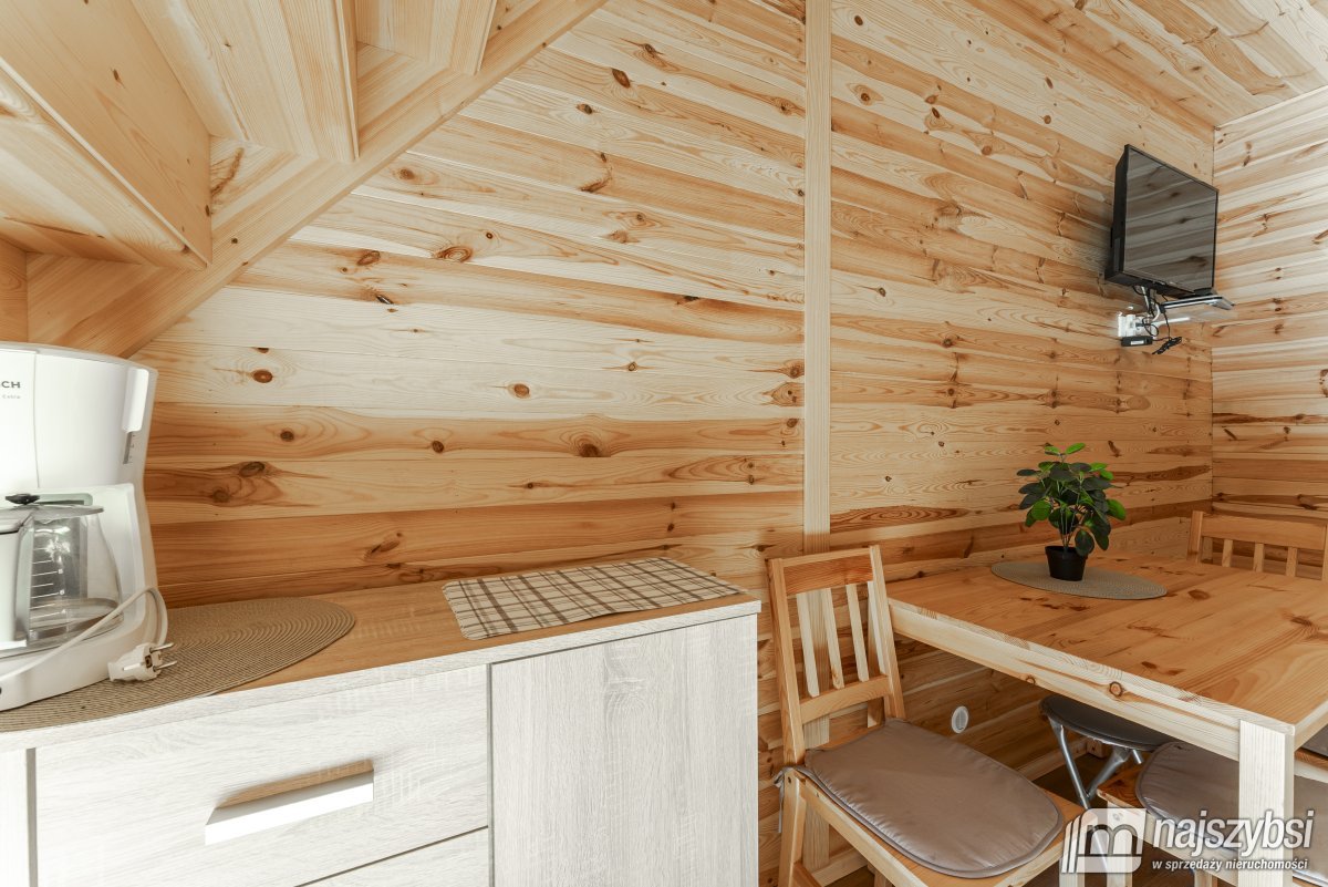 USTRONIE MORSKIE-DOMEK Z OGRÓDKIEM 500m OD PLAŻY ! (3)