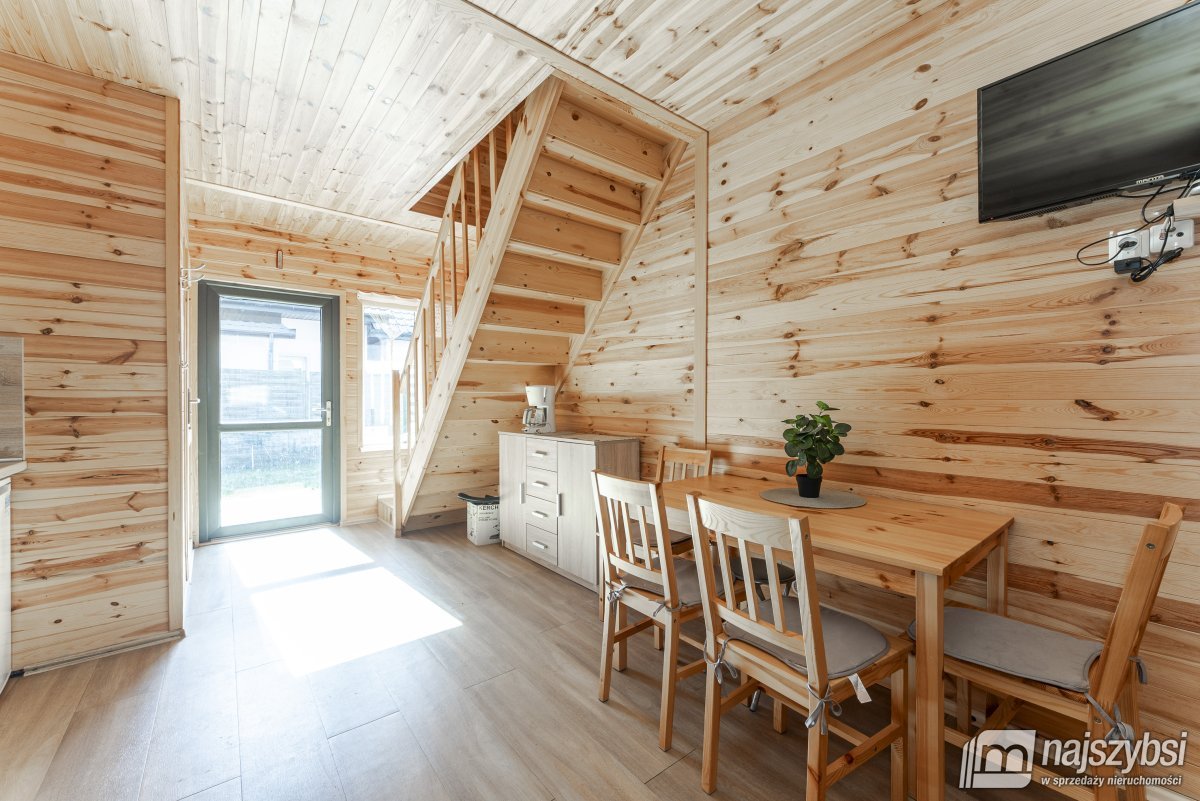 USTRONIE MORSKIE-DOMEK Z OGRÓDKIEM 500m OD PLAŻY ! (5)