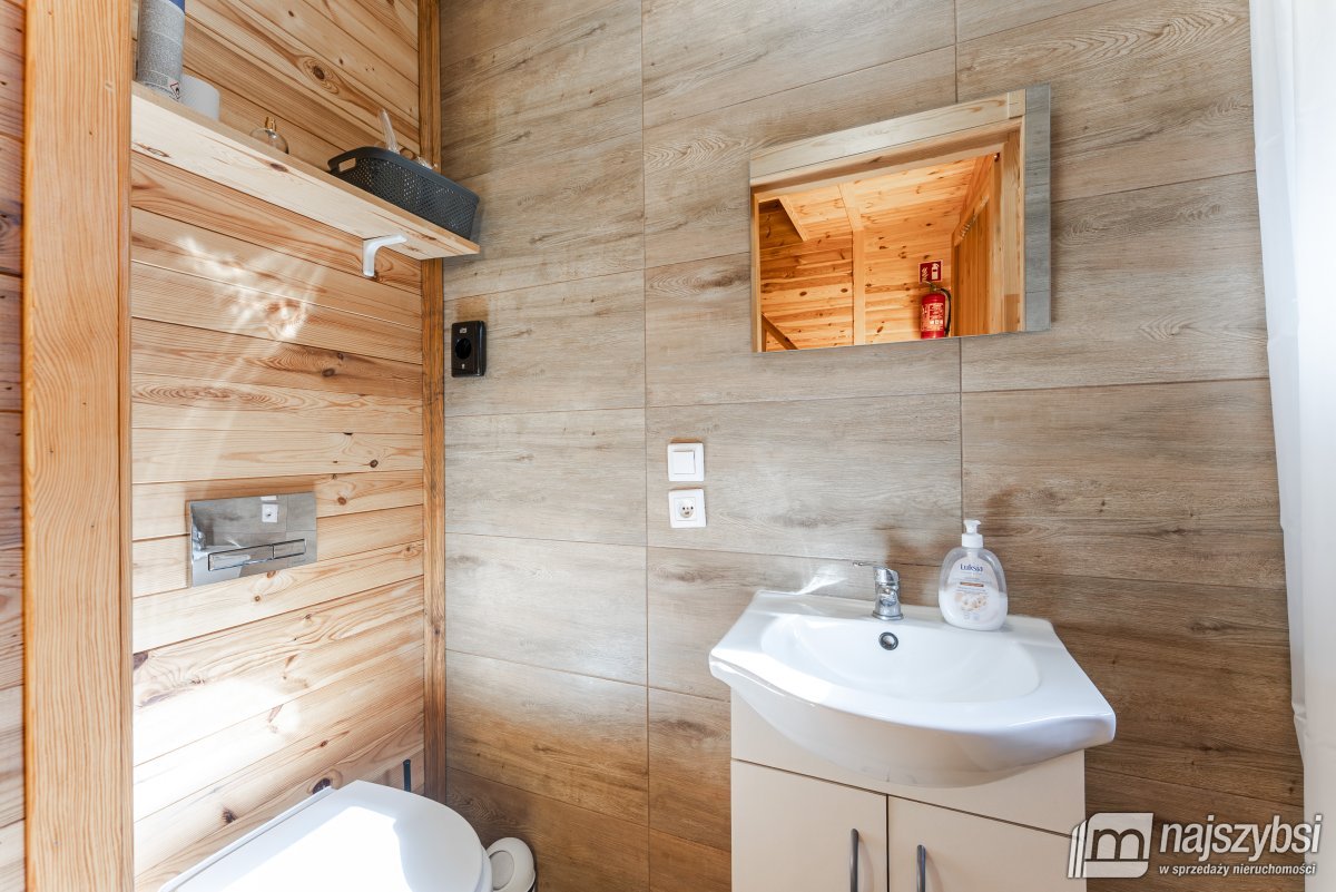 USTRONIE MORSKIE-DOMEK Z OGRÓDKIEM 500m OD PLAŻY ! (8)