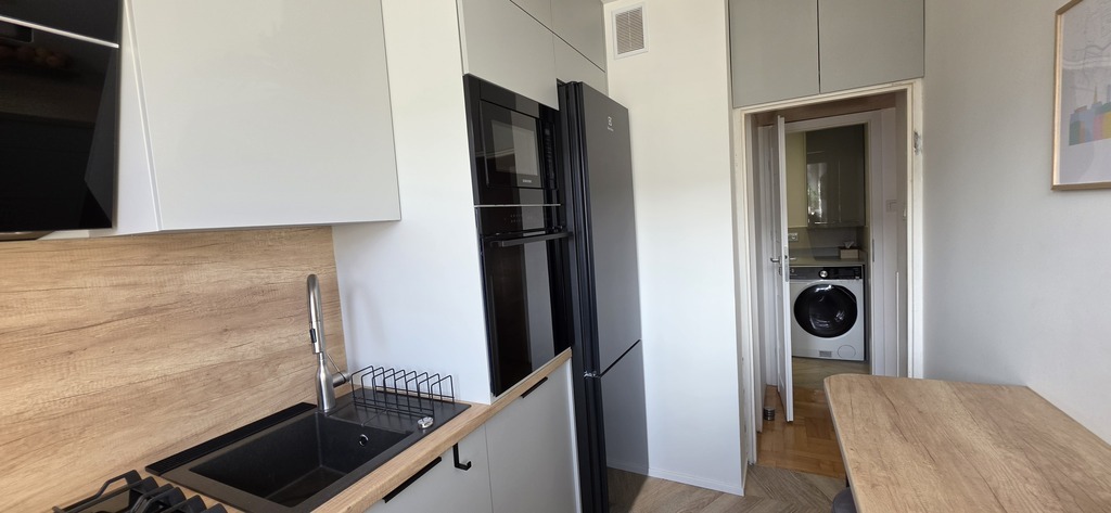 Przytulne, słoneczne 3 pokoje na I piętrze (13)