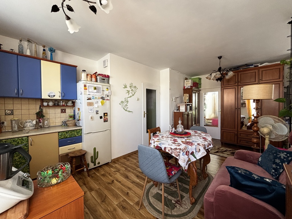 Mieszkania 2 pokoje, II piętro z balkonem Police (1)