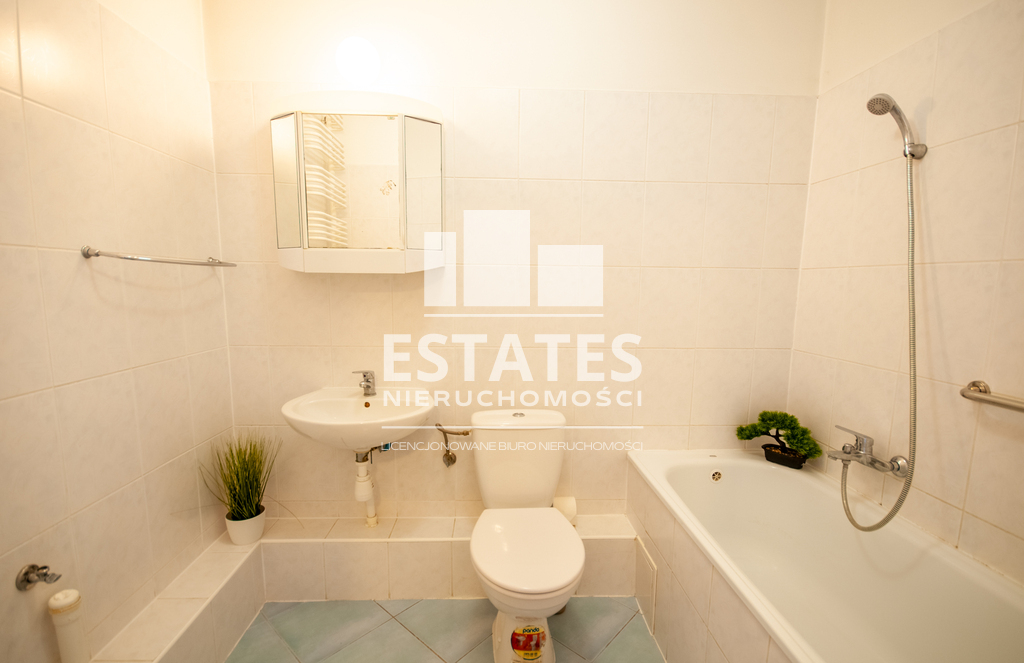 2 pokoje w Kijewie z balkonem wysoki parter ! (8)