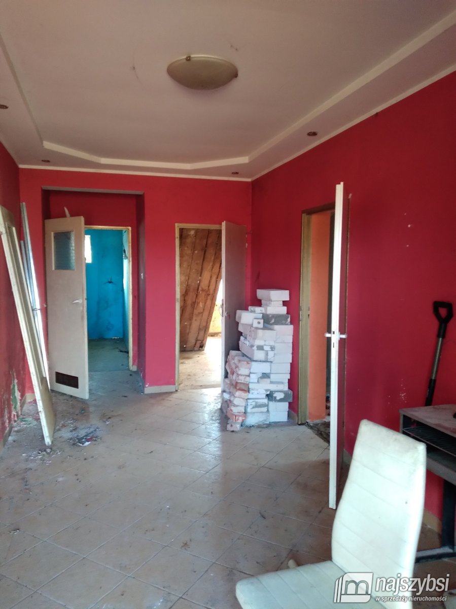 CEWLINO K.KOSZALINA - stare gospodarstwo  3716 m2  (24)