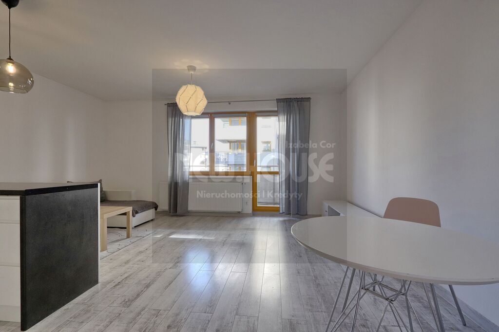 2 pokoje,  gotowe do zamieszkania. Blisko PUM (3)