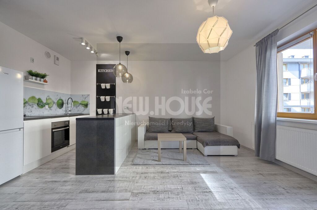 2 pokoje,  gotowe do zamieszkania. Blisko PUM (1)