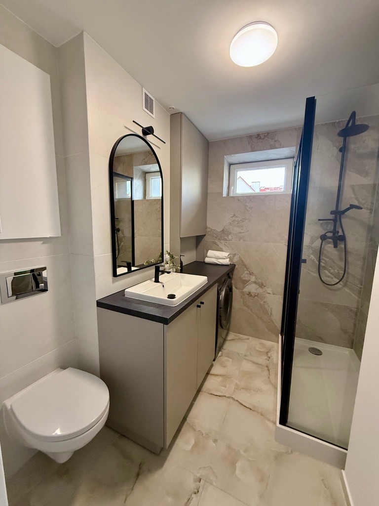 Stare  miasto! 3 pokoje, po remoncie! (4)