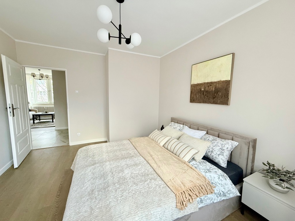 Stare  miasto! 3 pokoje, po remoncie! (5)