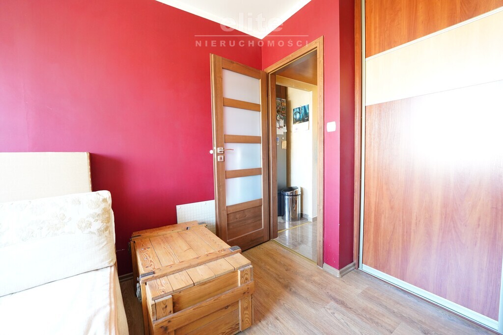 os. Ks. Pomorskich, 3 pok. + balkon, spół. własn. (15)