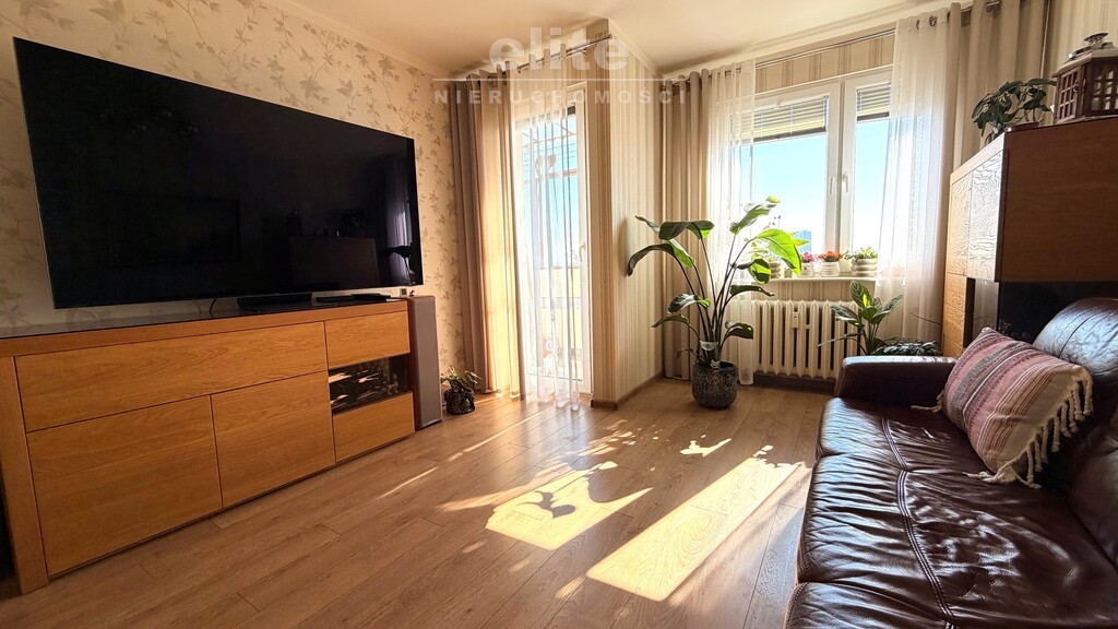 os. Ks. Pomorskich, 3 pok. + balkon, spół. własn. (5)