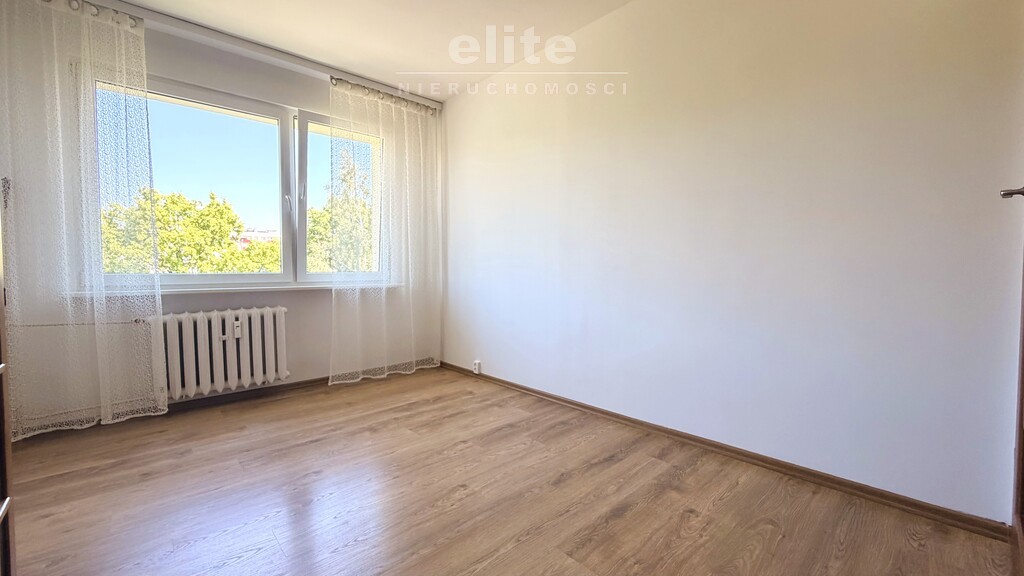 os. Ks. Pomorskich, 3 pok. + balkon, spół. własn. (12)