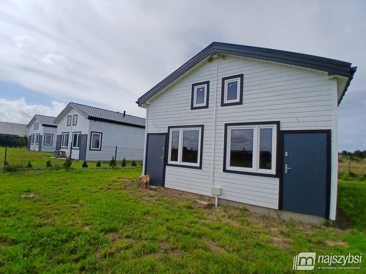 Jezierzany- kompleks domków nad morzem (1)