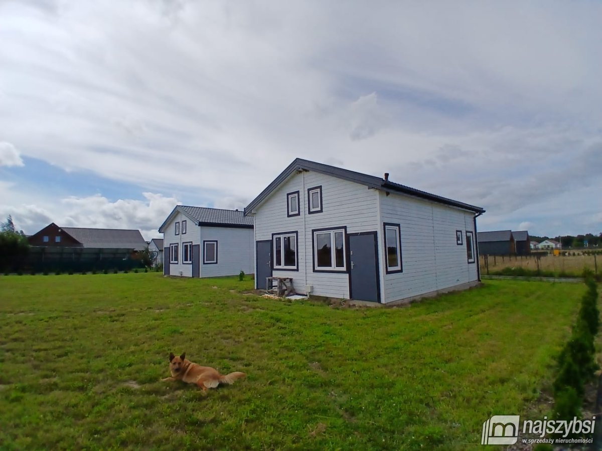 Jezierzany- kompleks domków nad morzem (2)