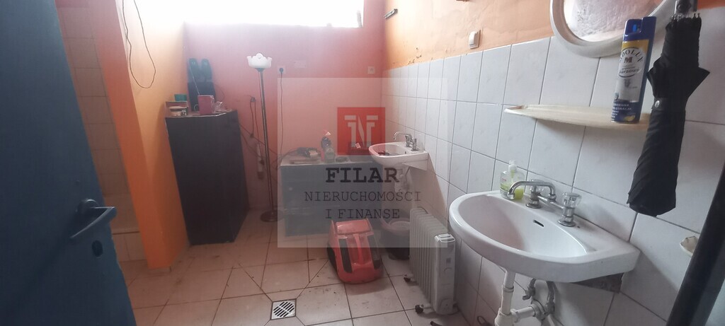 Wynajmę budynek biur-magazynowy z placem w centrum (9)