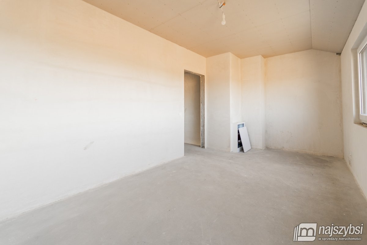 GRZĘDZICE- dom w zabudowie bliźniaczej 100m2 (15)