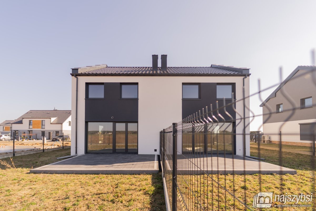 GRZĘDZICE- dom w zabudowie bliźniaczej 100m2 (17)
