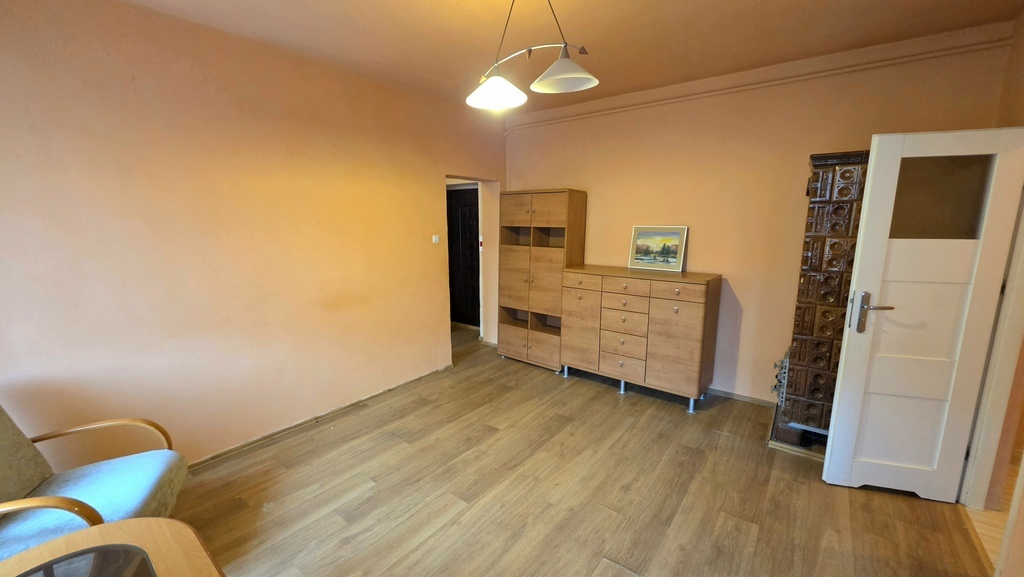 Odrestaurowana kamienica, 2 pok. I piętro (12)