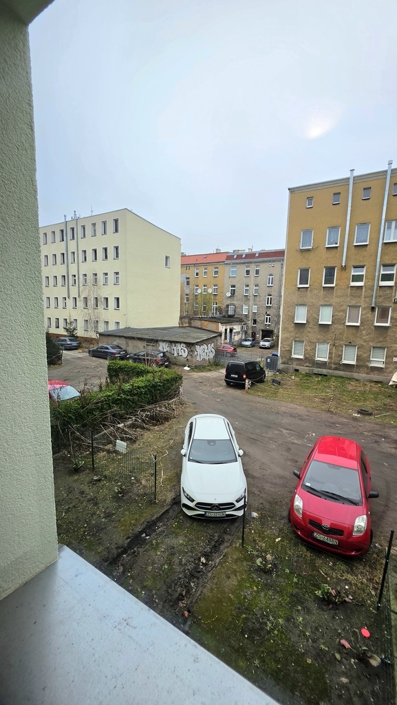 Odrestaurowana kamienica, 2 pok. I piętro (15)