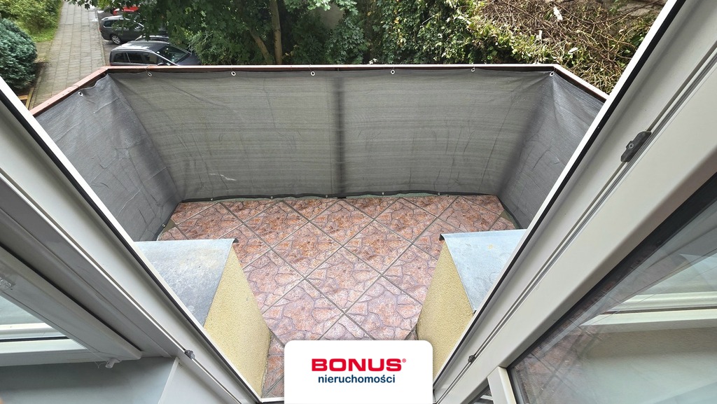 Centrum! Duża kawalerka z balkonem i parkingiem. (3)