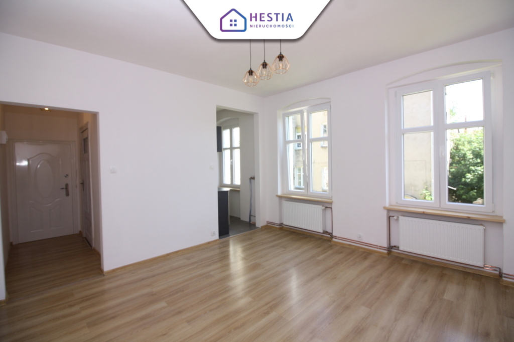 Dwa pokoje na wynajem - ścisłe centrum Stargardu (2)