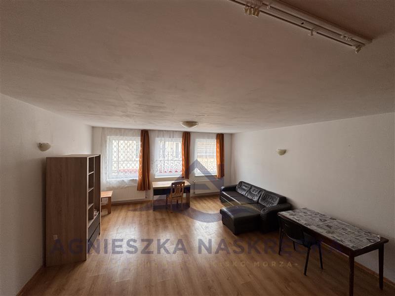 Bezczynszowe 2-poziomowe o pow. 117,30m2 w Darłowi (1)