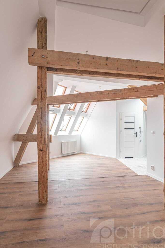 Klimatyczne 3 pokojowe w ścisłym centrum (2)