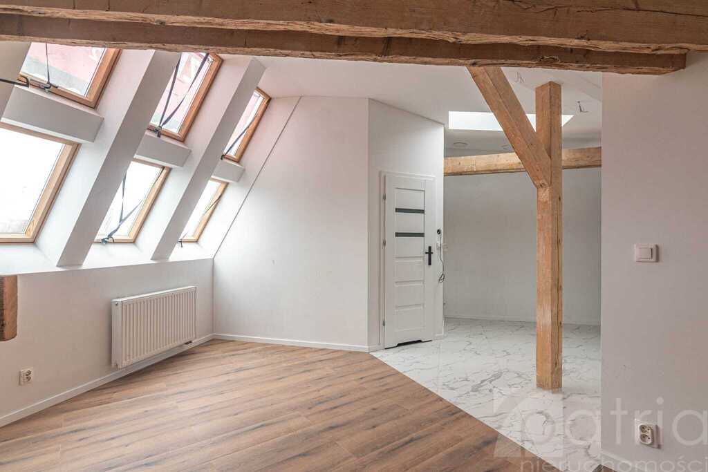 Klimatyczne 3 pokojowe w ścisłym centrum (1)