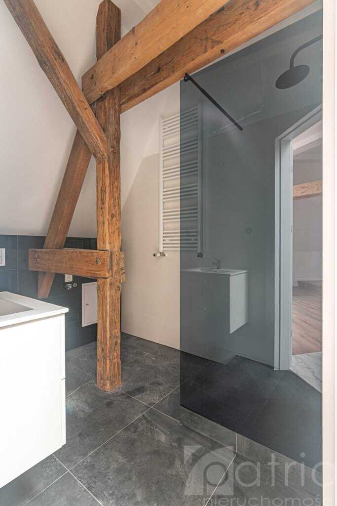 Klimatyczne 3 pokojowe w ścisłym centrum (5)