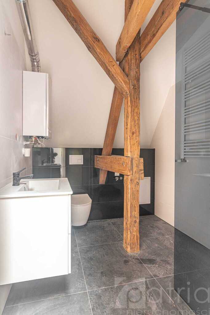 Klimatyczne 3 pokojowe w ścisłym centrum (8)