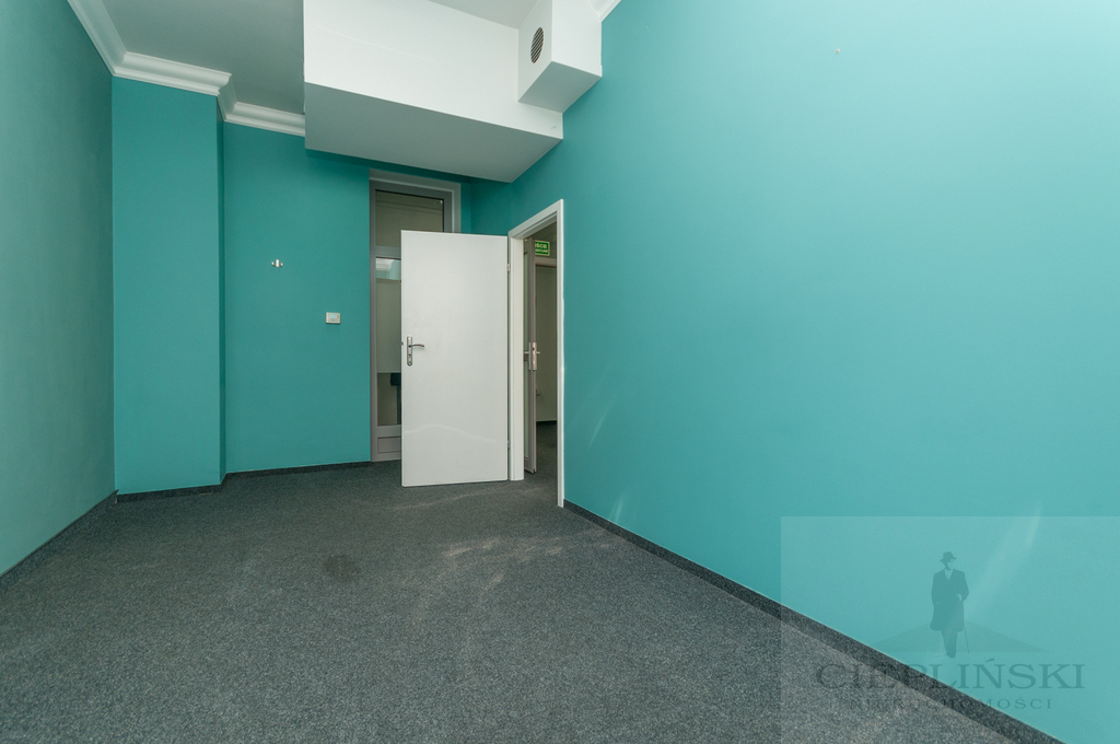 lokal biurowy przy Deptaku Bogusława (3)