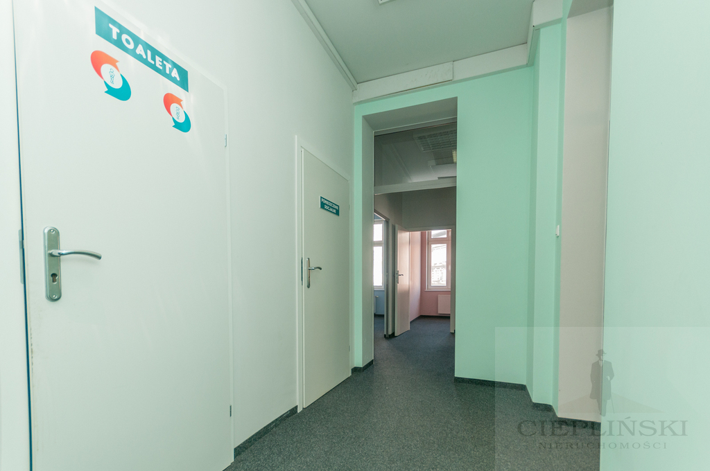lokal biurowy przy Deptaku Bogusława (16)