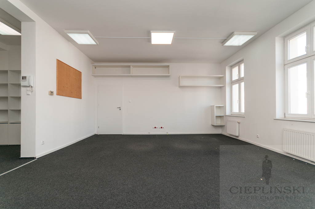 lokal biurowy przy Deptaku Bogusława (3)