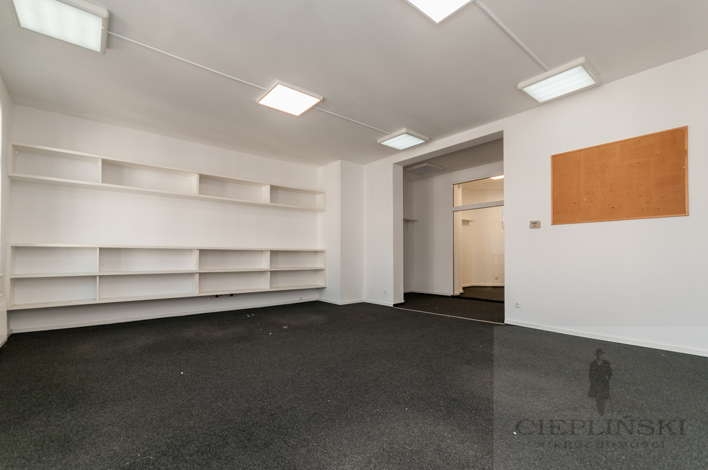 lokal biurowy przy Deptaku Bogusława (1)