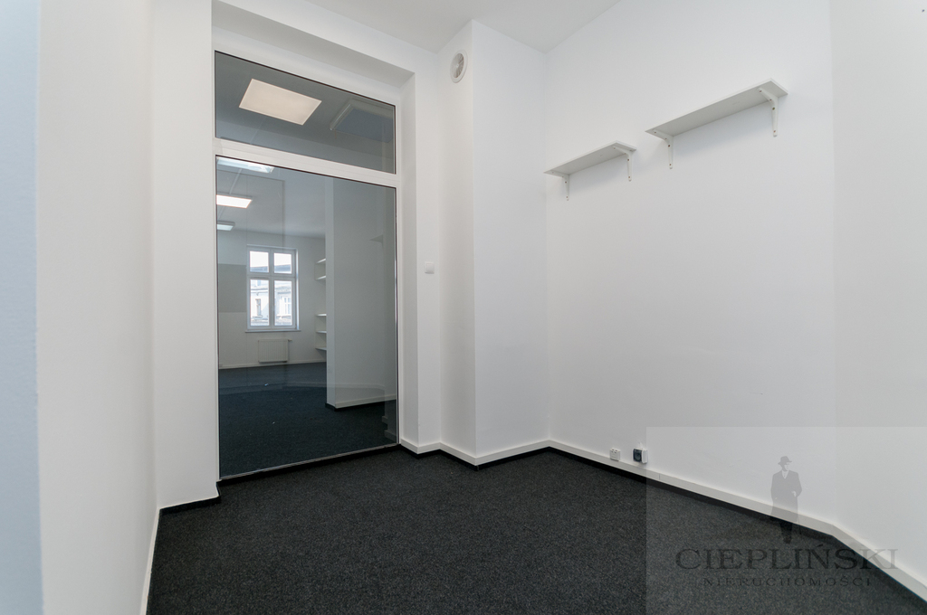 lokal biurowy przy Deptaku Bogusława (6)