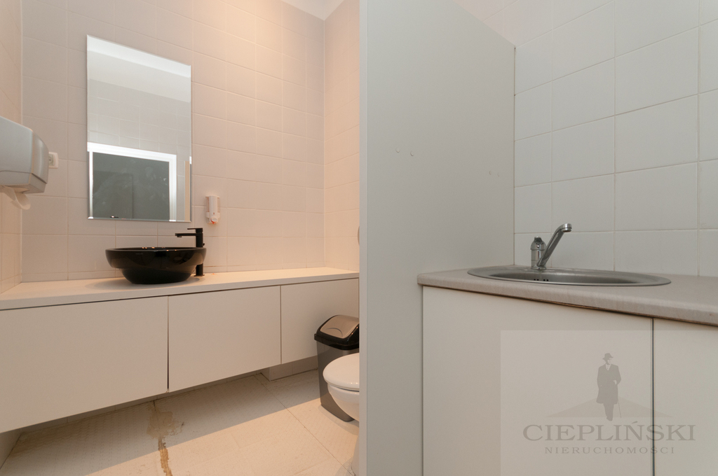 lokal biurowy przy Deptaku Bogusława (8)