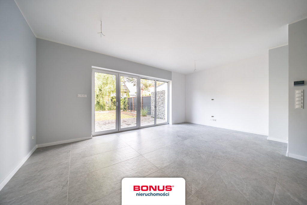 Połówka bliźniaka - lokal z udziałem w gruncie (30)