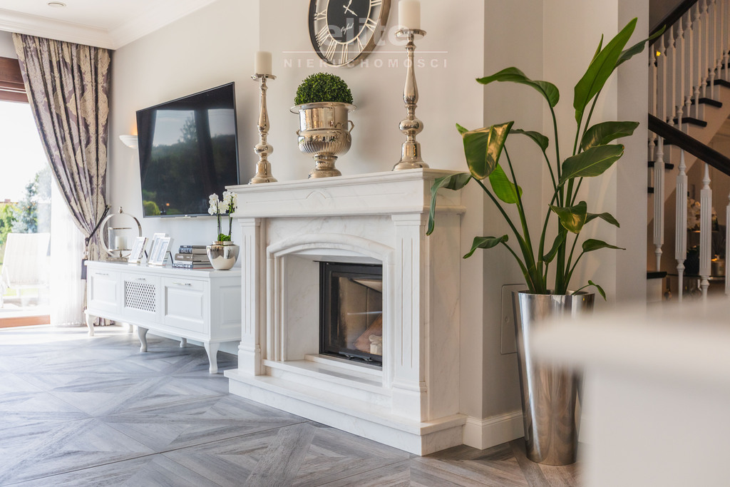 Na sprzedaż stylowy luksusowy dom z basenem ! (15)