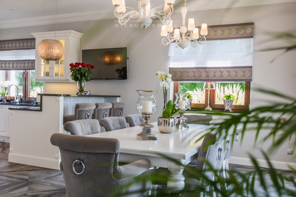 Na sprzedaż stylowy luksusowy dom z basenem ! (20)