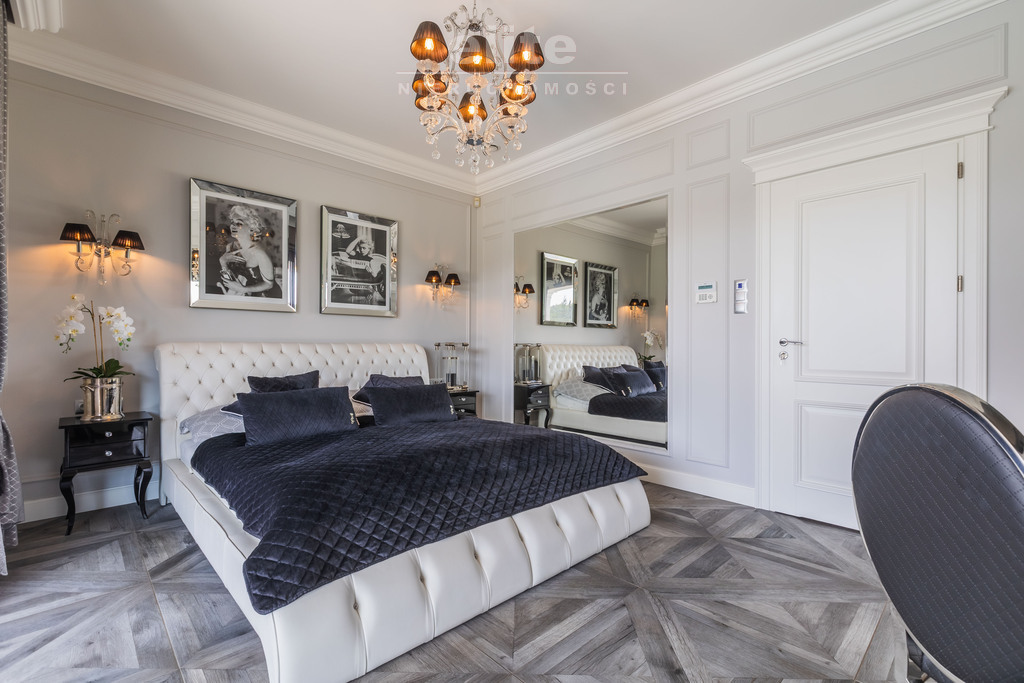 Na sprzedaż stylowy luksusowy dom z basenem ! (23)