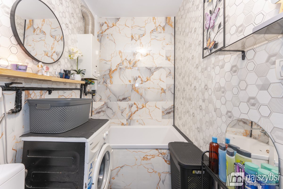 Płoty - kawalerka z pełnym wyposażeniem po remonci (10)