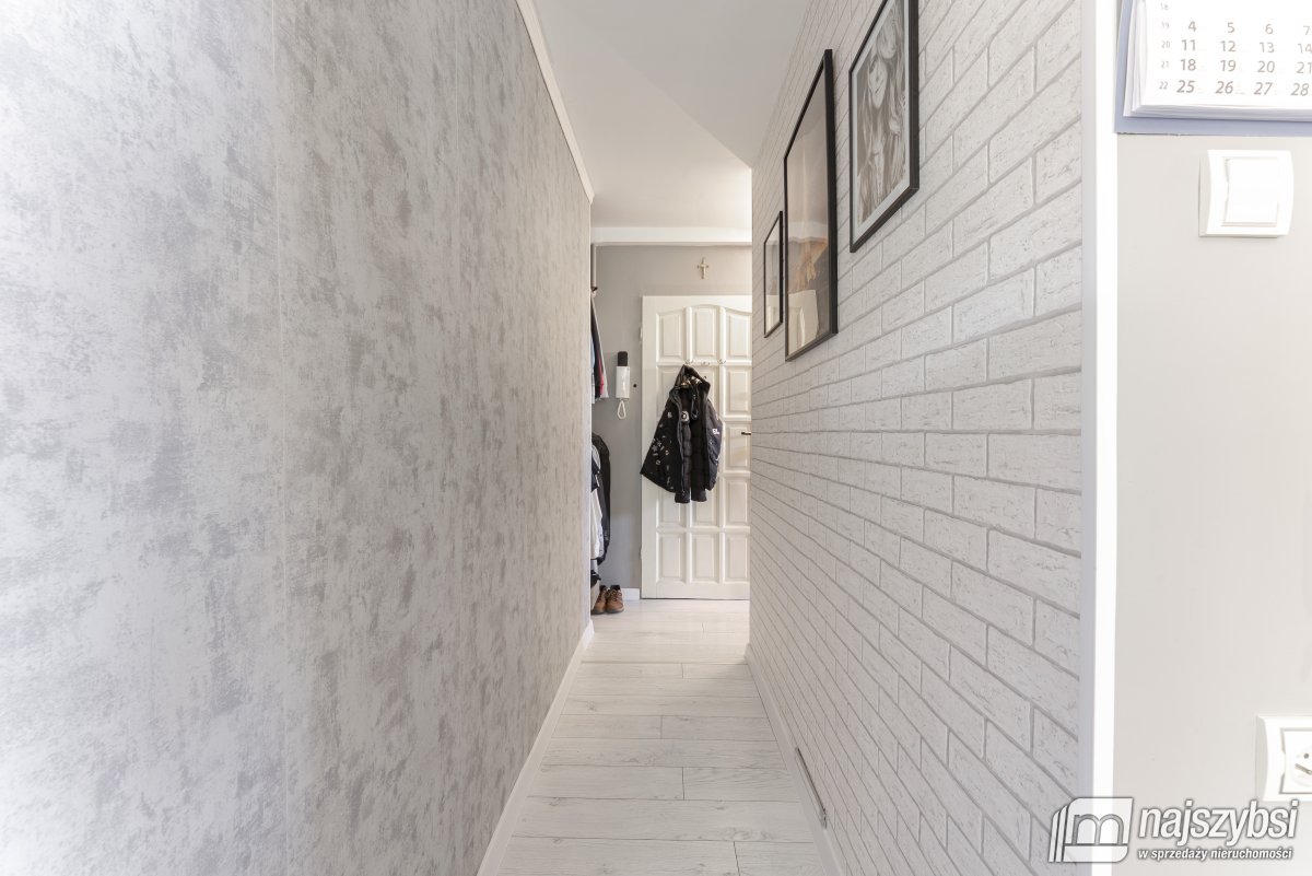 Płoty - kawalerka z pełnym wyposażeniem po remonci (11)