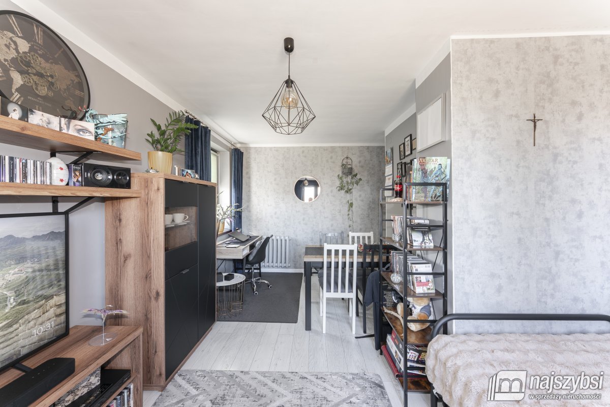 Płoty - kawalerka z pełnym wyposażeniem po remonci (2)