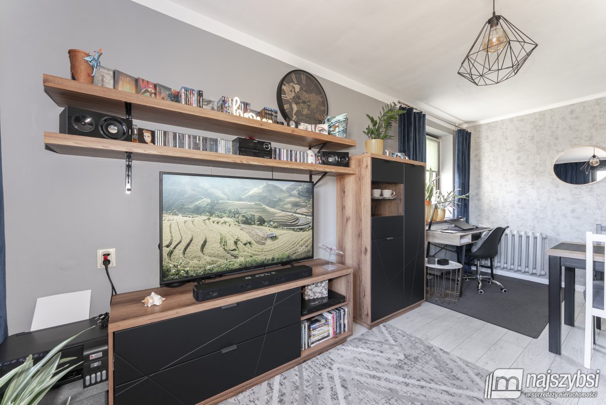 Płoty - kawalerka z pełnym wyposażeniem po remonci (3)