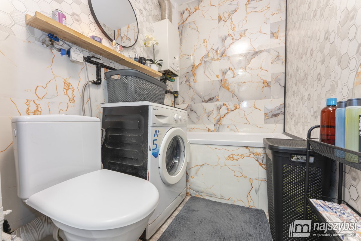 Płoty - kawalerka z pełnym wyposażeniem po remonci (9)