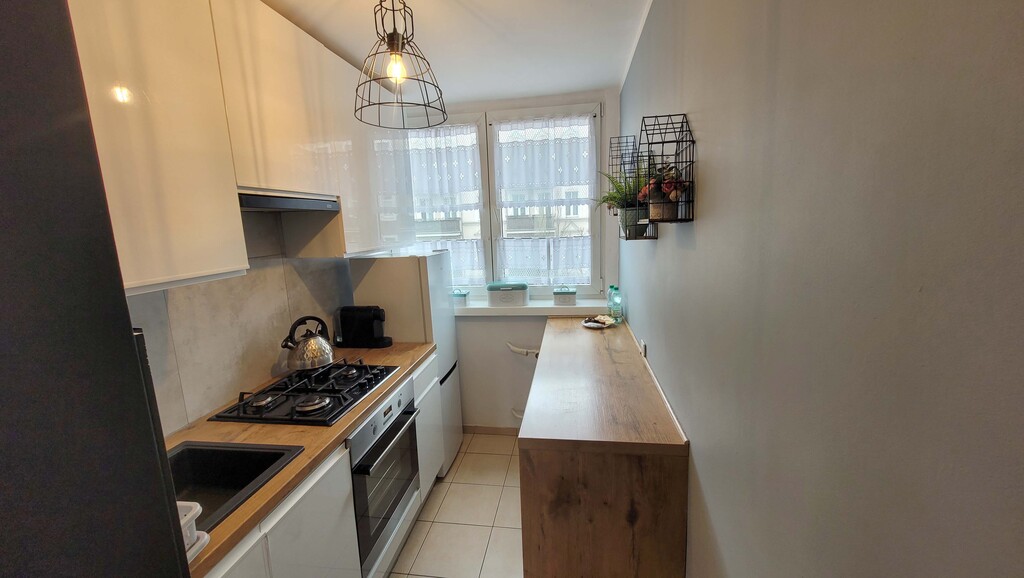 Mieszkanie 3 pokojowe z balkonem w centrum (9)