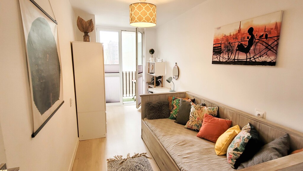 Mieszkanie 3 pokojowe z balkonem w centrum (13)